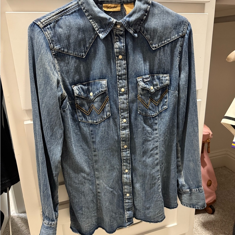 Wrangler Blue Denim Button Down Shirt